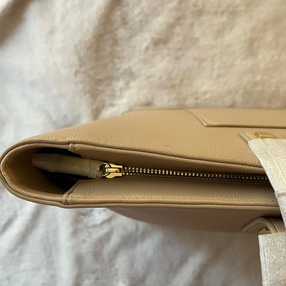 NWT Modern Picnic The Tote Cream
